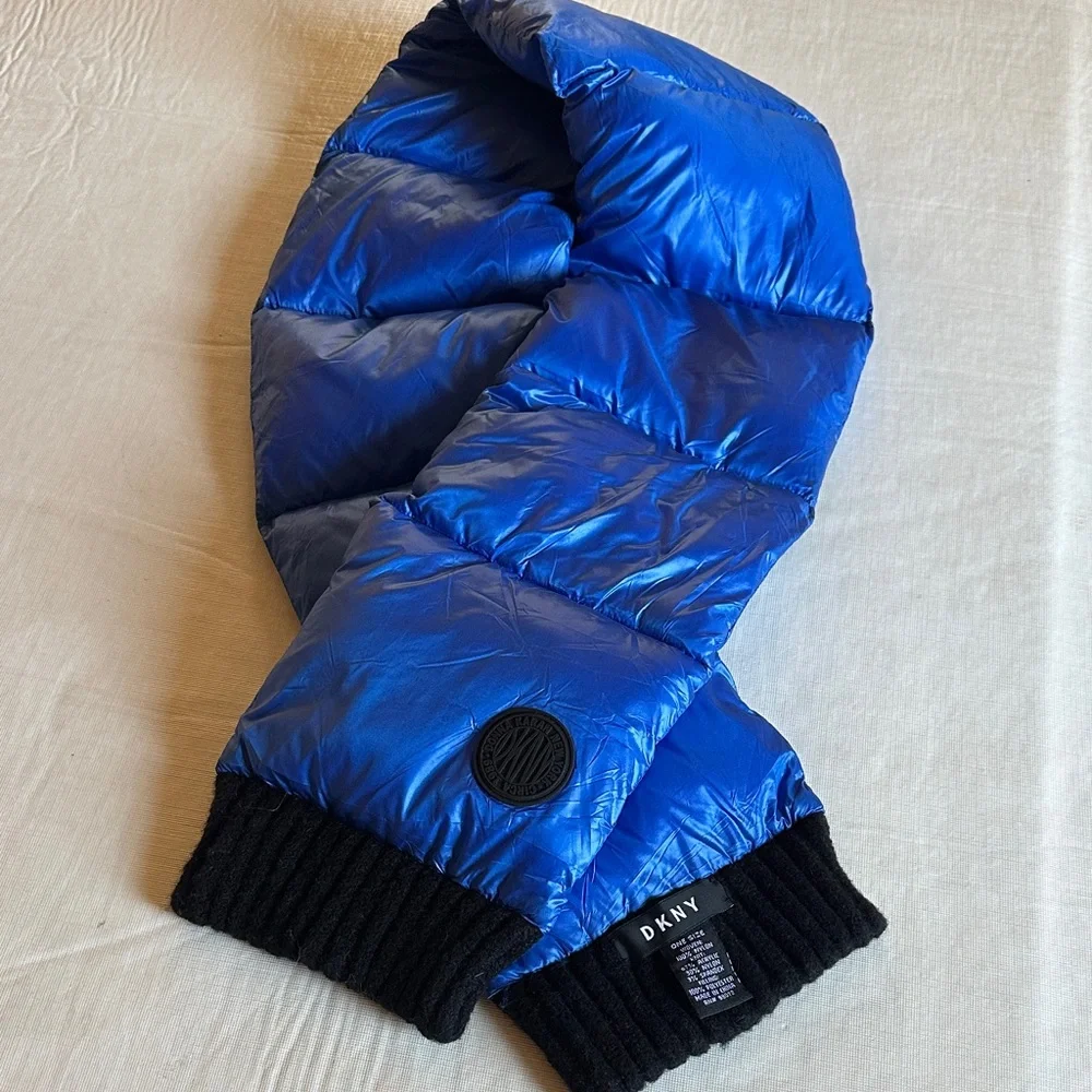 DKNY Quilted Puffer Scarf, One Size - Picture 2 of 9